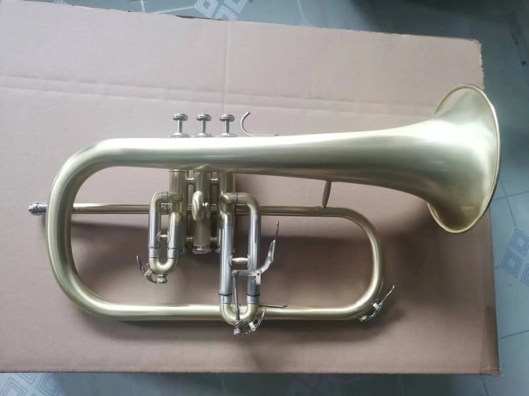 Real Pictures Bb Tune Flugelhorn Antique Copper Material Professional Playing Instrument Case Nozzle