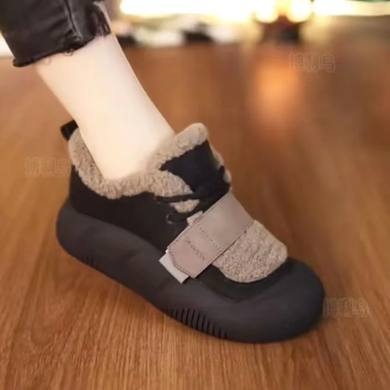 

Thick Soles, Soft, Comfortable, and Warm Women's 2023 Winter New Fashion Versatile Trend Board Shoes