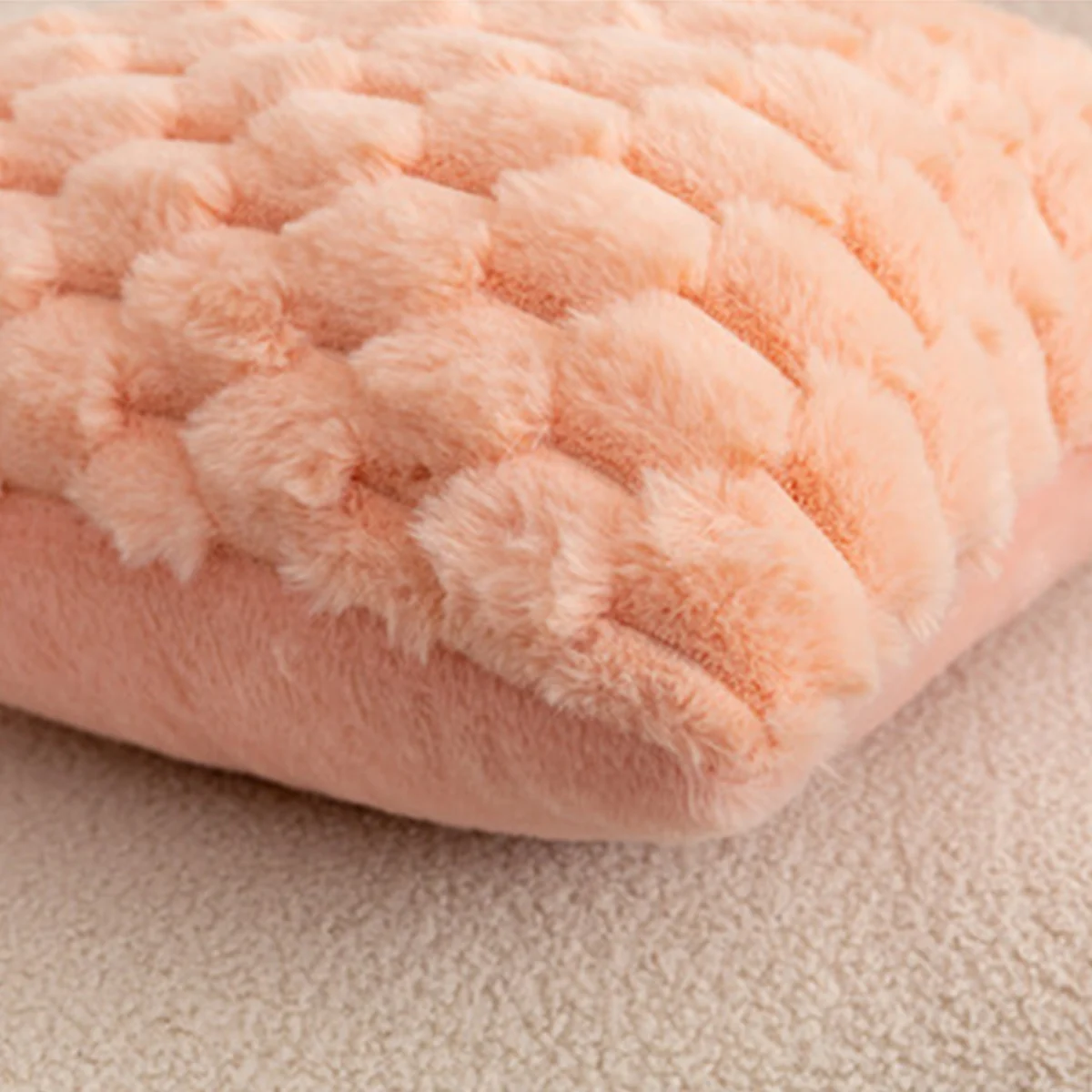 Pack of 2 artificial fur plush luxurious decorative throw pillow cover, for sofa, living room, and car interior（no pillowcore） ﻿ 4