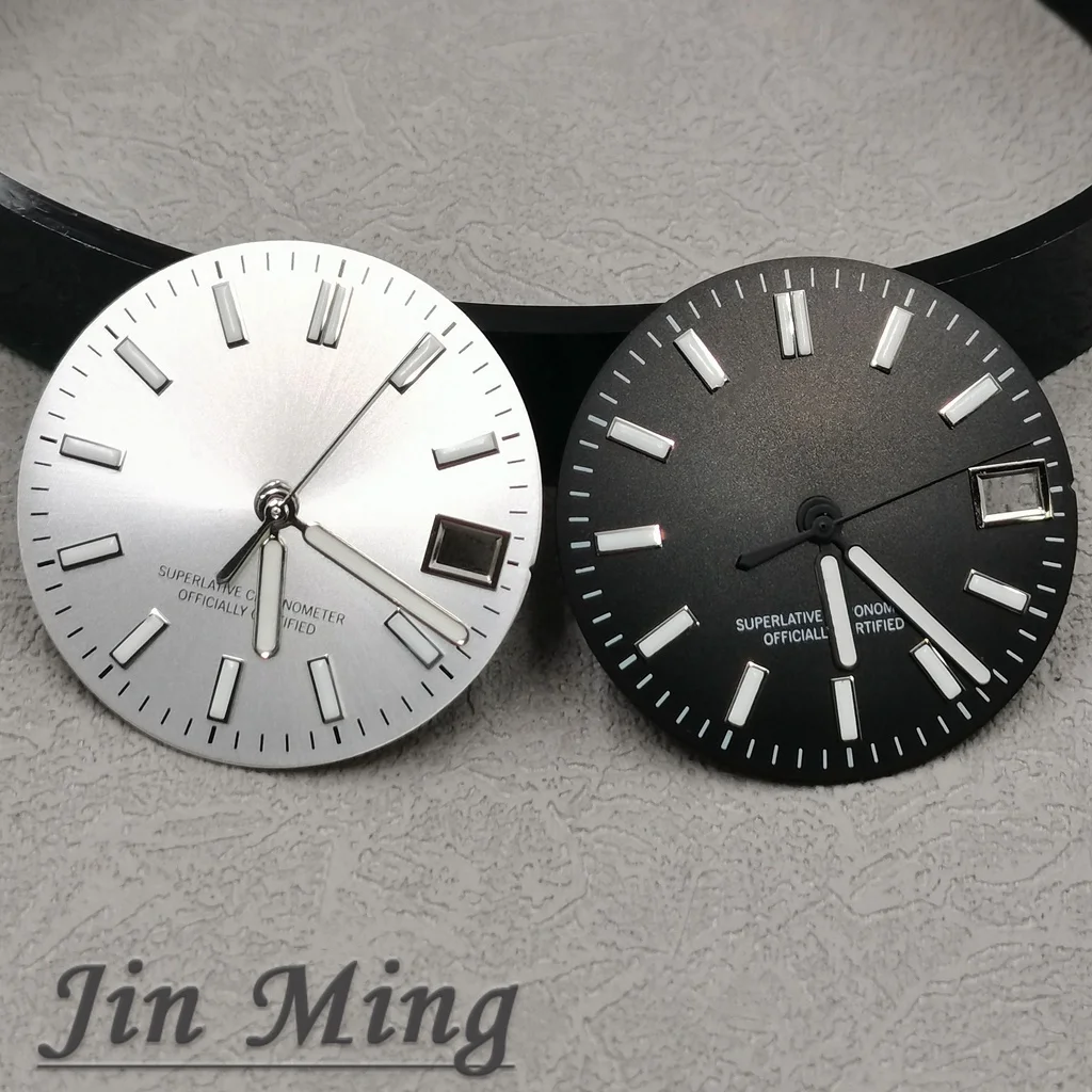 High Quality Silver Multi-Colored Luminous Date Window Aseptic Dial