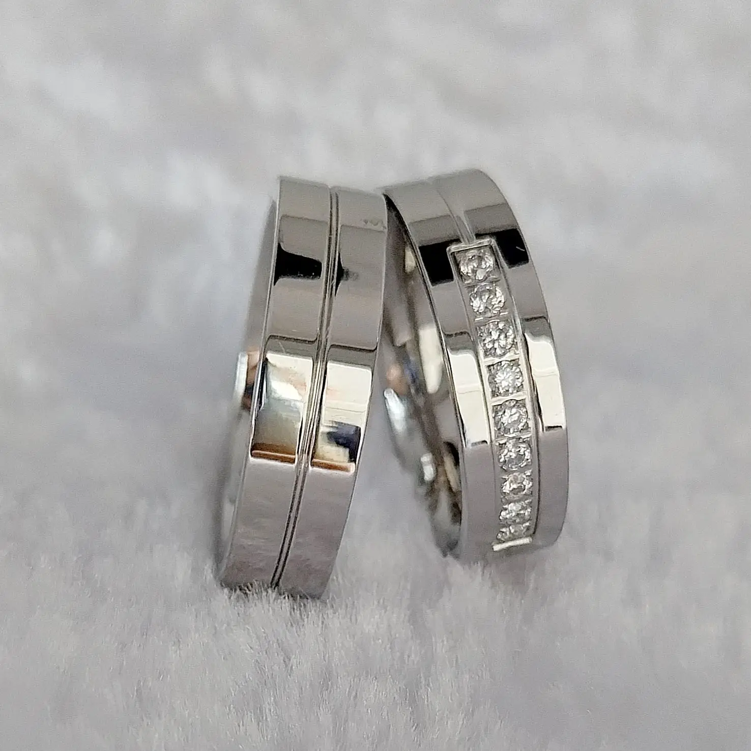 

High Quality No Fade Lover's cz Wedding Rings Couple Set For Men And Women Handmade Silver stainless steel jewelry Finger Ring