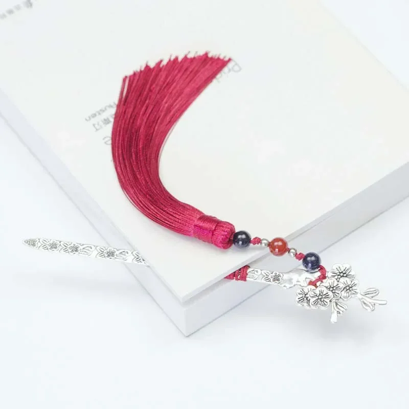 1PC Chinese Style Retro Metal Bookmark with Tassel Creative Plum Blossom Book Mark Students Stationery Gift