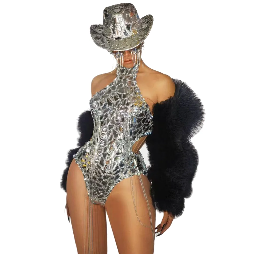 

Sexy Sequins One Piece Short Jumpsuit Hat Loose Coat Outfit Set Women Strappy Tassel Backless Bodysuit Stage Performance Costume