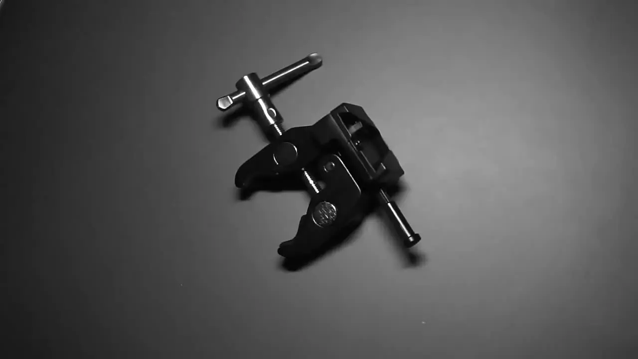 Fxlion V-lock adapter plate for Nano Batteries | TSE Imaging