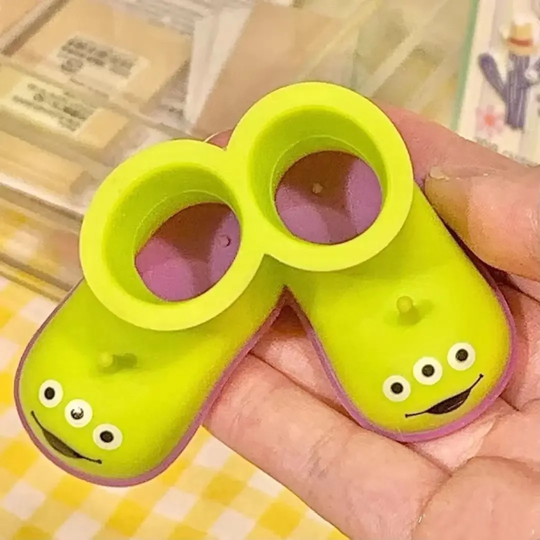 Funny Rain Shoe Toothbrush Holder Double Rain Boots Pen Container Bathroom Sanitary Storage Rack Home Movie Decoration