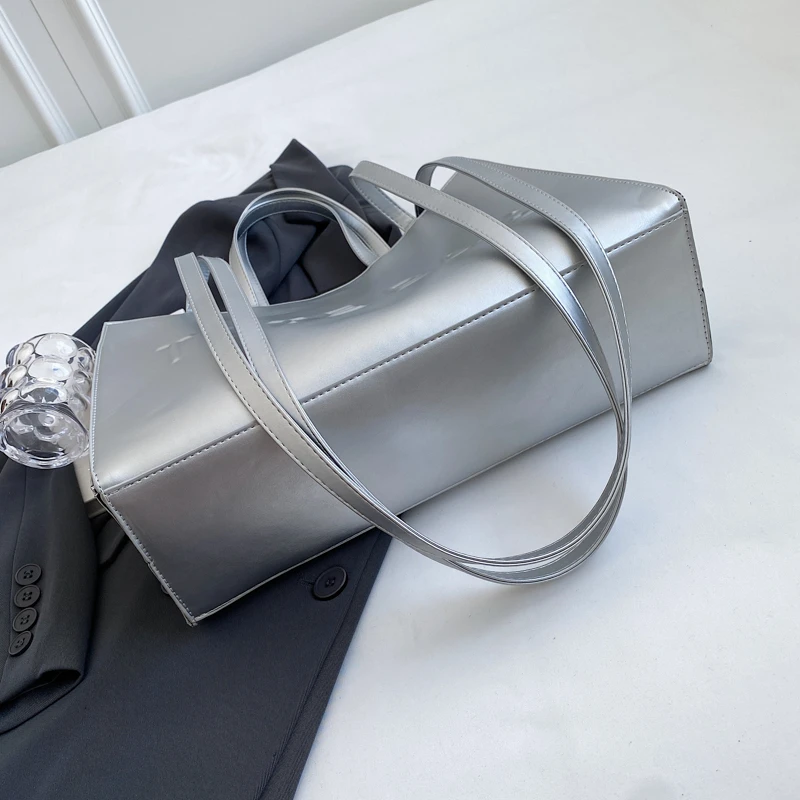 PlatiNum Designer Tote Bag Fashion Styling