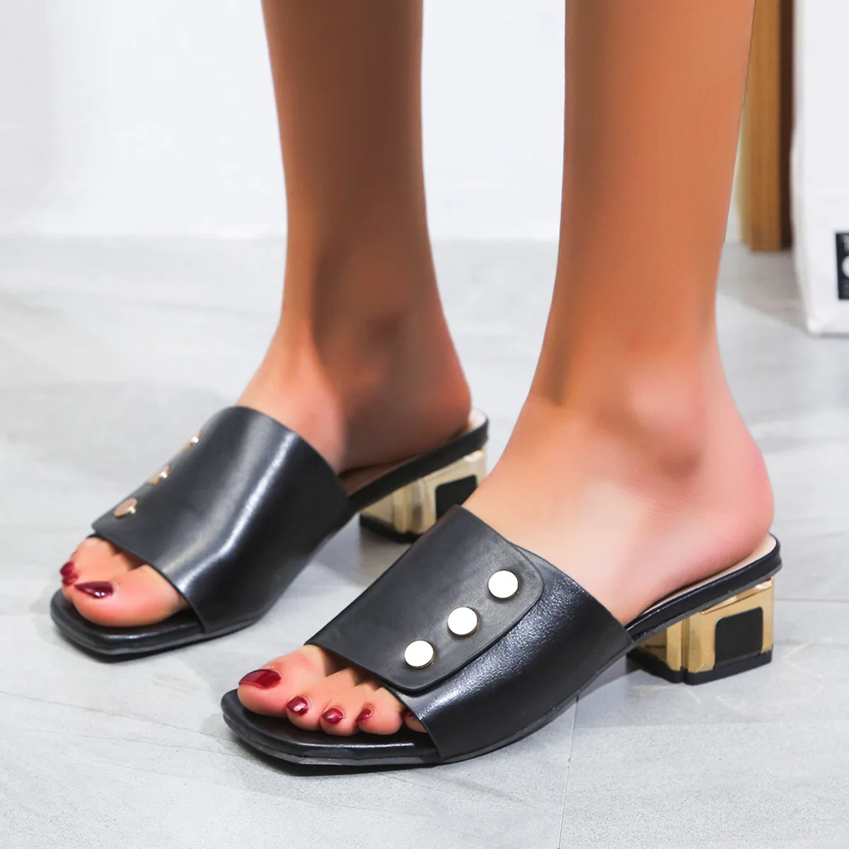 Женские шлепанцы на каблуке летняя обувь для женщин 2021 модная женская