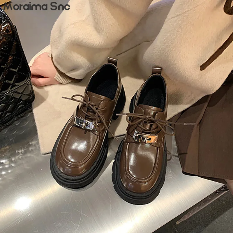 Black Strap Platform Loafers Round Toe Square Root Lock Large Size Women's Shoes Fashion Trend Leather Shoes Casual Shoes