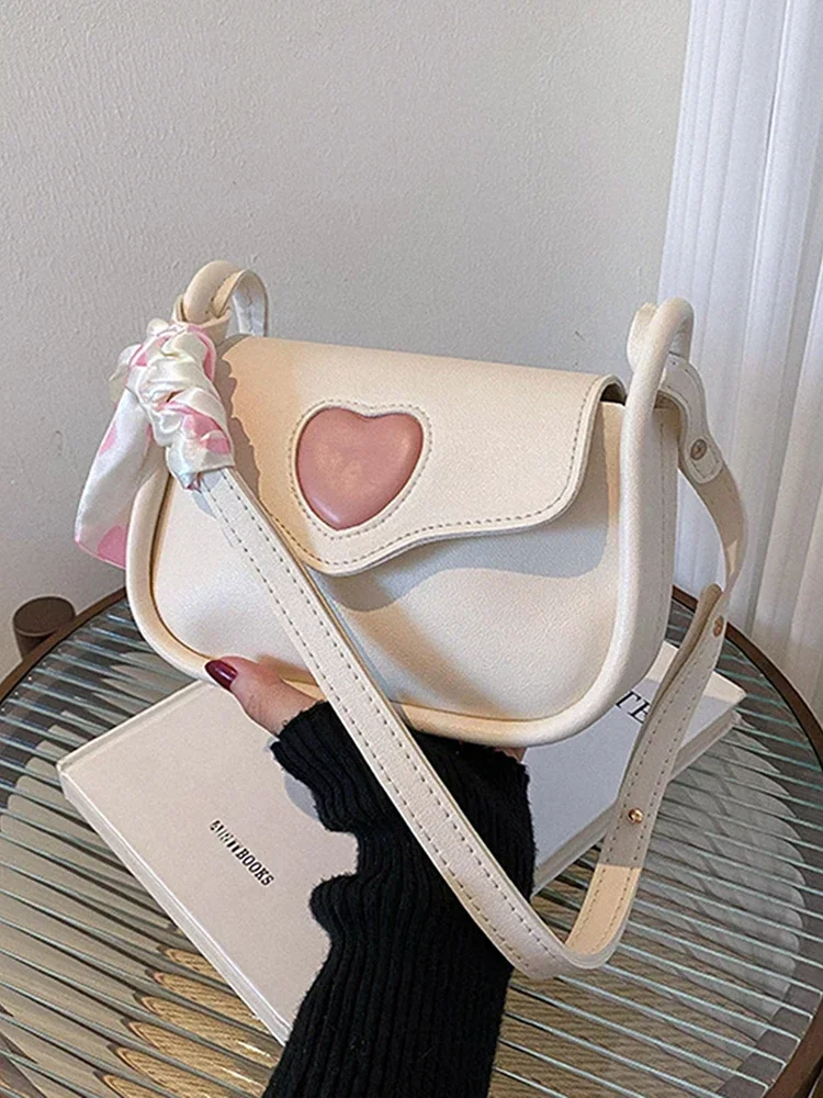Slanting Cross Bag Female Hundred Fashion Love Retro Saddle Bag