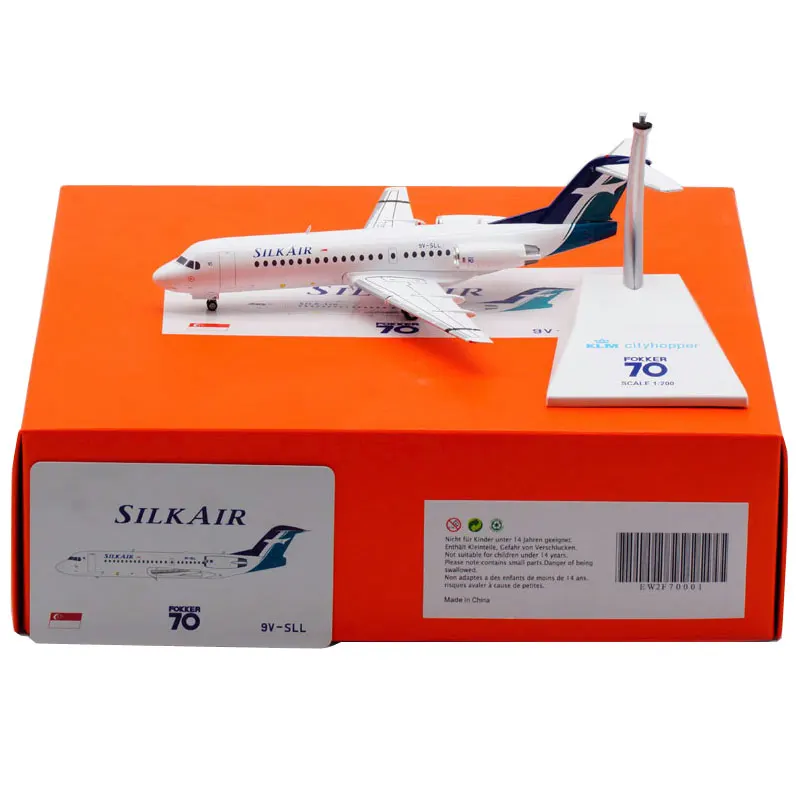 

1:200 Scale Model Fokker70 9V-SLL SILK AIR Airlines Planes Airplanes Diecast Alloy Aircraft Toy Collection Display For Adult Fan