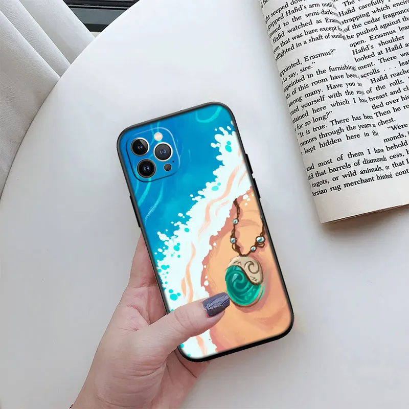 Tropical Moana Themed Phone Case - Stylish and Durable Design