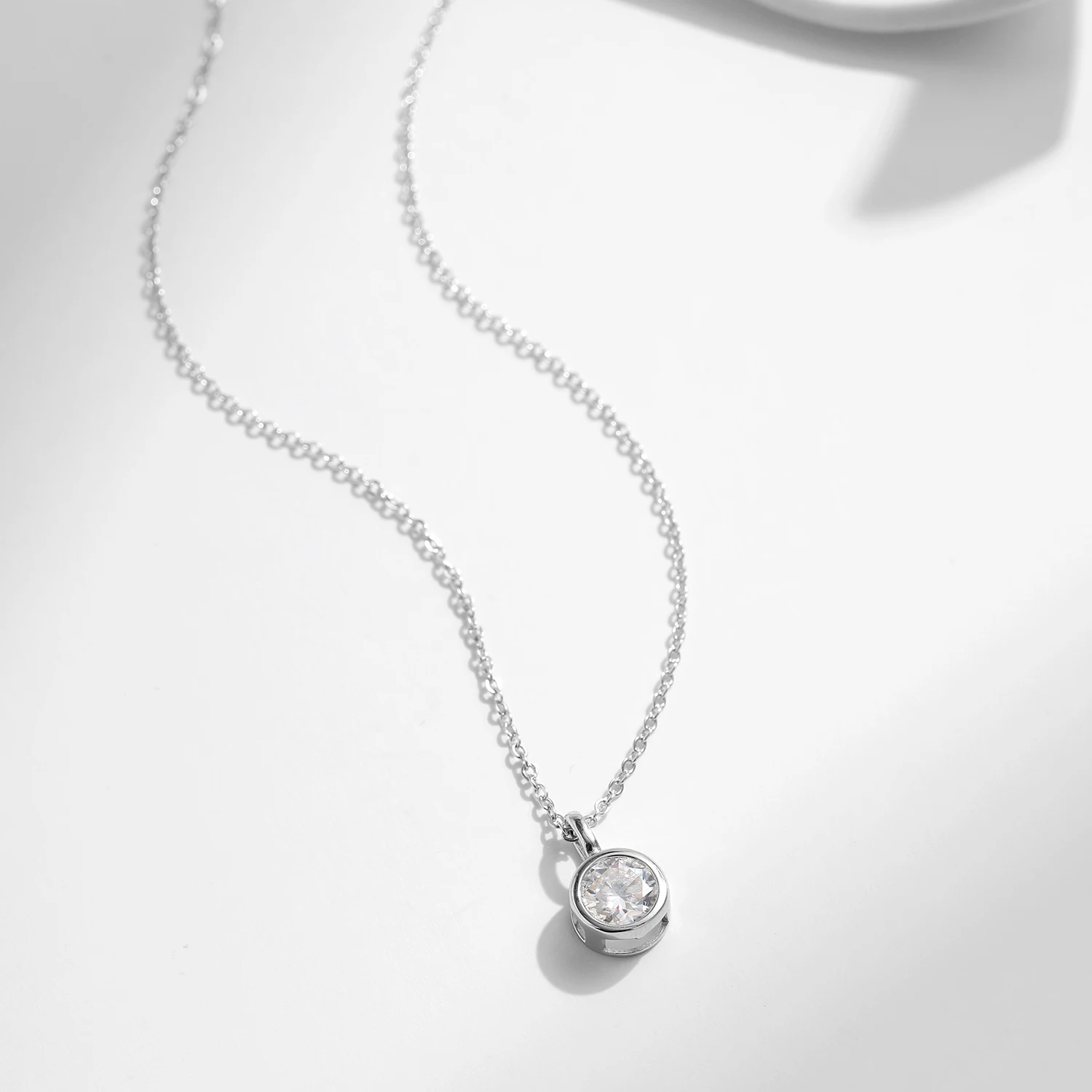 Pendant Necklace Silver Necklace Silver Pendant Moissanite Necklace MODIAN 1 Carat D Color Round Bezel Setting Moissanite Pendant Necklace 925 Silver Lab Diamond Women Jewelry With Certificate Box