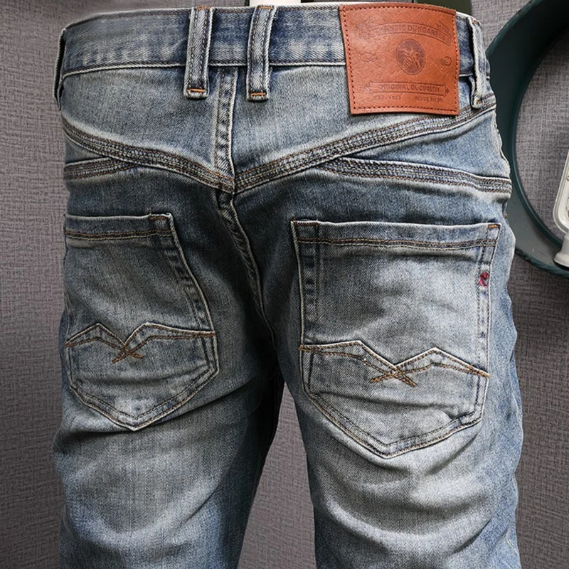 Рисунок 5 - Джинсы мужские рваные эластичные в стиле ретро