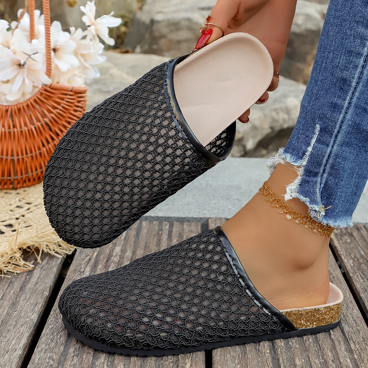 Damen-Slipper 2026: Neue modische flache Sandalen – Sommerliche Zehenbedeckung, geflochten, hohl, atmungsaktive Pantoletten für Damen – Detail 8