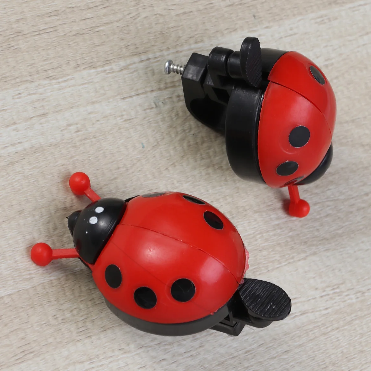 

Clispeed Scooter Accessories Girl Bike Accessories 2Pcs Ladybug Bike Bell Handlebar Bike Horn Cycling Bells Mountain Bike