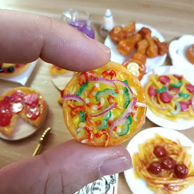 Cute 1/6 Scale Dollhouse Miniature Pizza Chicken Fried Chips Juice Mini Fast Food for Blyth BJD Doll House Kitchen Play Toys 6