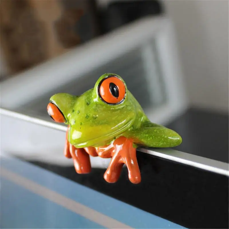 Funny Resin Frogs Creative 3D Animal Frog Figurine Decorative Crafts For Computer Monitor Desk Home Garden Decoration Gift