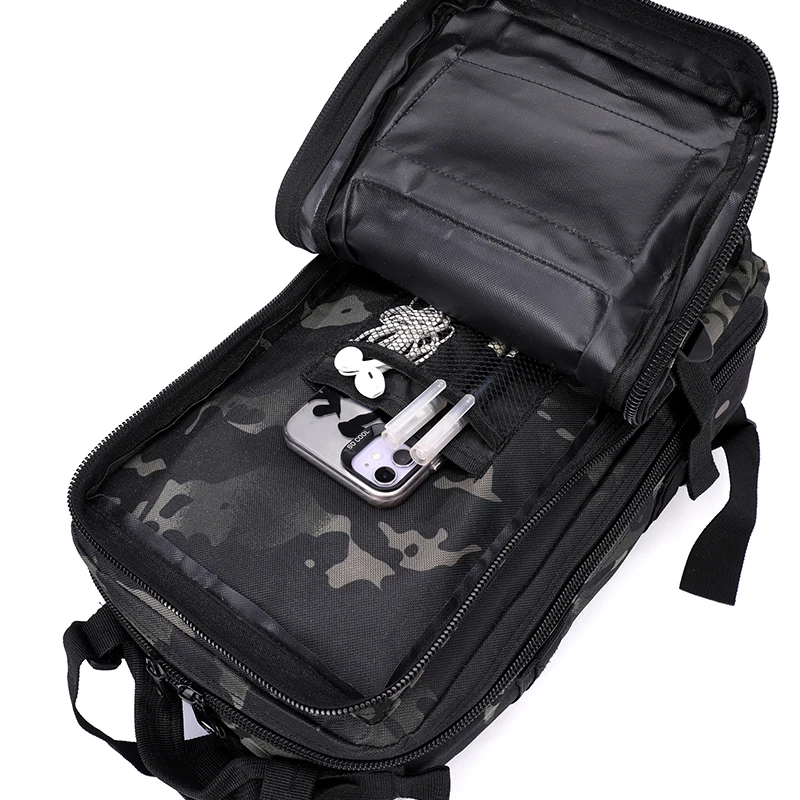 Tactical Outdoor Backpack - Equipped with multiple compartments, zippered closure, suitable for travelers, campers, and outdoor