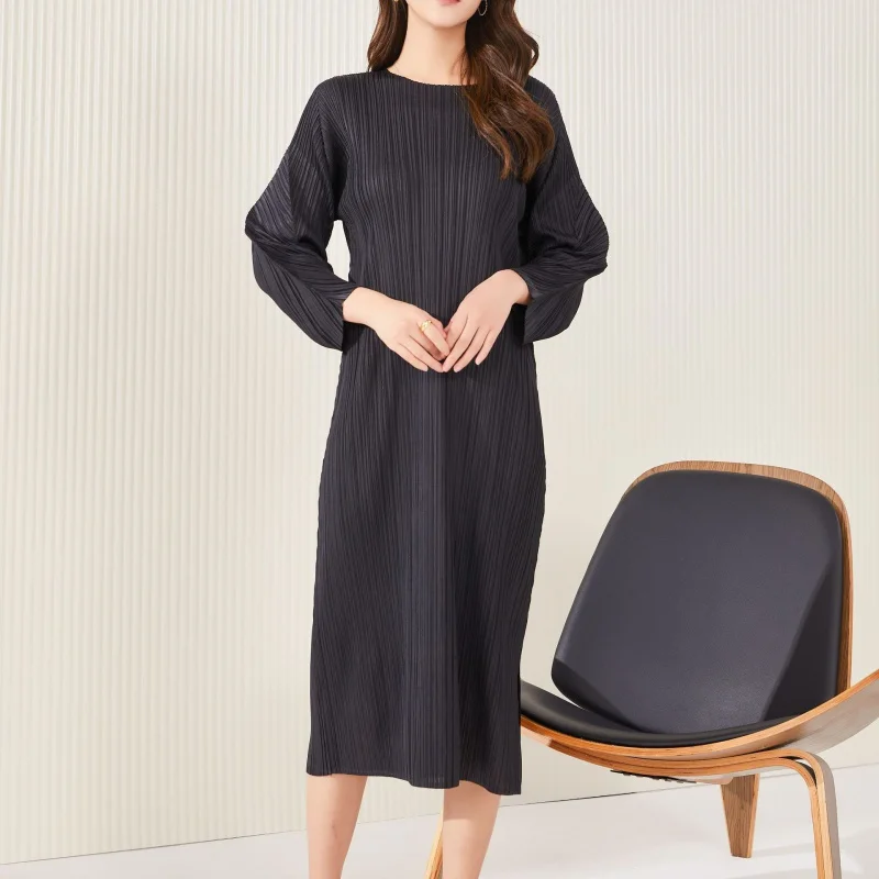 

Free Shipping Top Women MIYAKE Pleated Style Spring New Large Relaxed Mid length Round Neck Dress [8548]