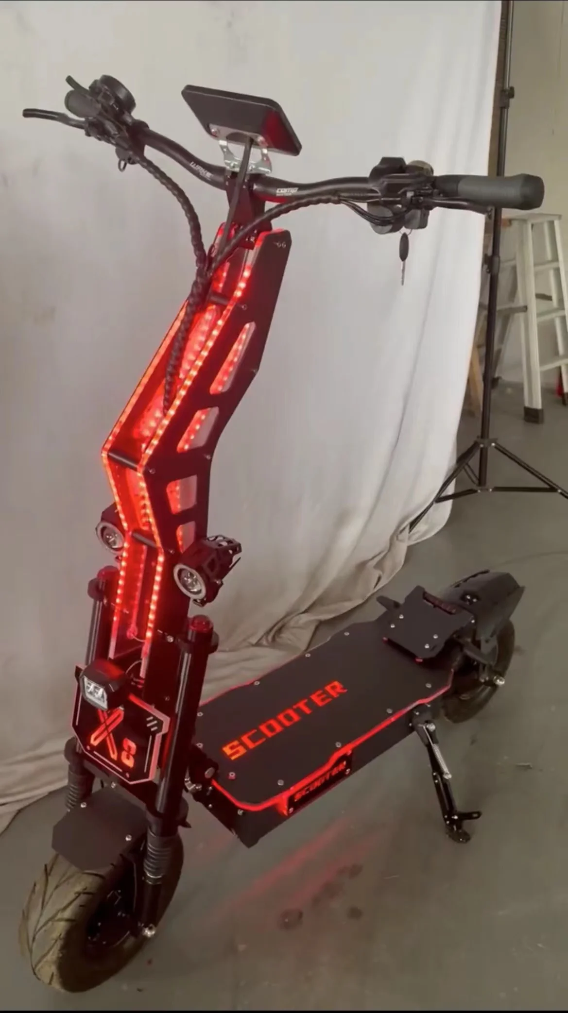 Рисунок 4 - Настраиваемый 14-дюймовый внедорожный