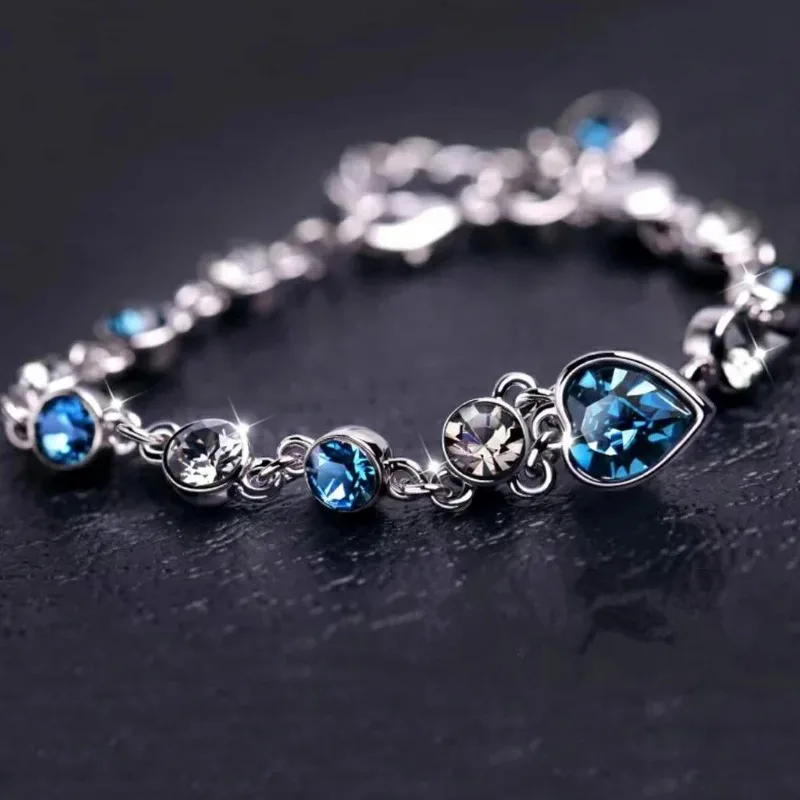 Ladies' Silver Lucky Bracelet, Blue Crystal Heart-shaped Pendant, Pulse High-end Jewelry Gift, Fashionable and Versatile