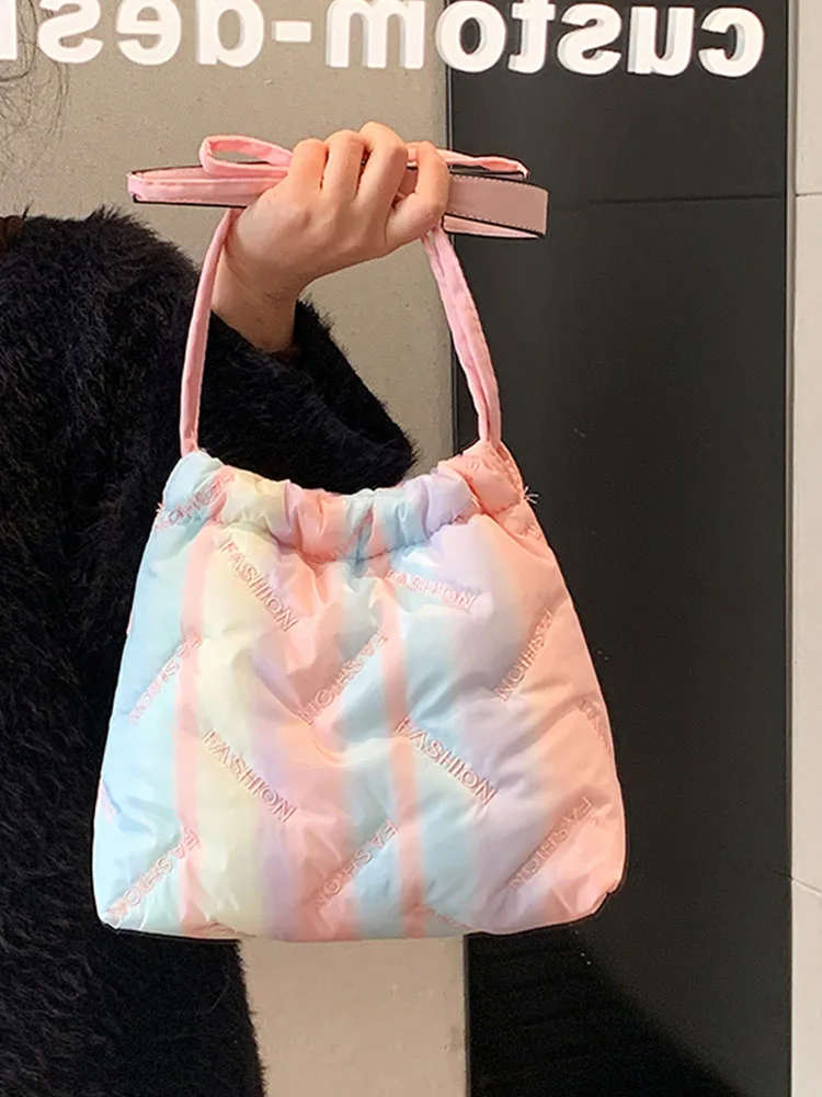 

Chic Pleated Drawstring Women Bags Winter New Female Casual Shopping Bucket Bags Multicolor Girl Fashion Shoulder Pouch