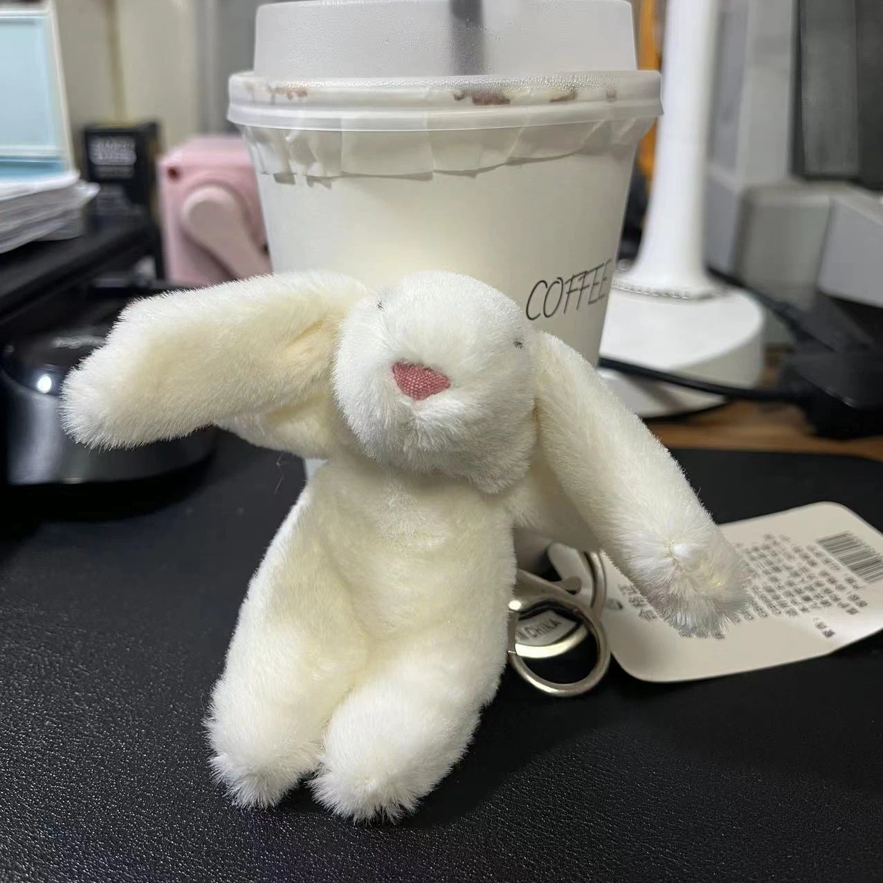 Stuffed Animals Cute Cartoon Rabbit Keychain Love Pompom Trinket Toy Girl Bag Car Keychain Mobile Phone Pendant Jewelry Gift