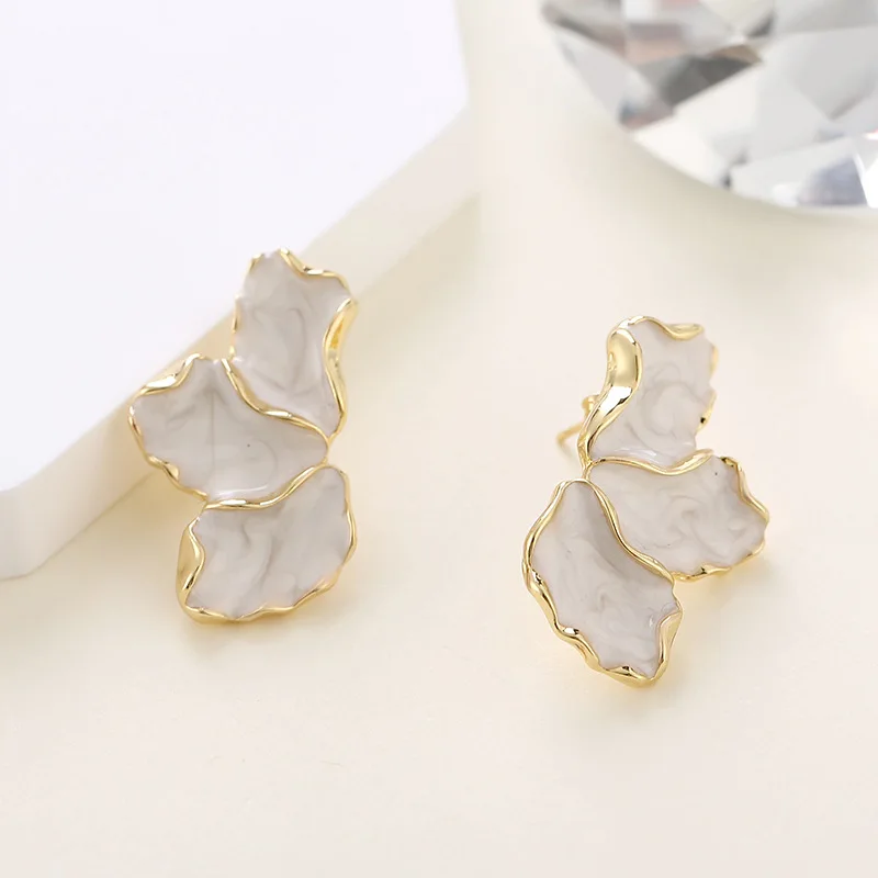 Fashion Forest Maple Leaf Dripping Oil Flower Earrings Sweet Temperament Light Luxury Colorful Petal Earrings-1198