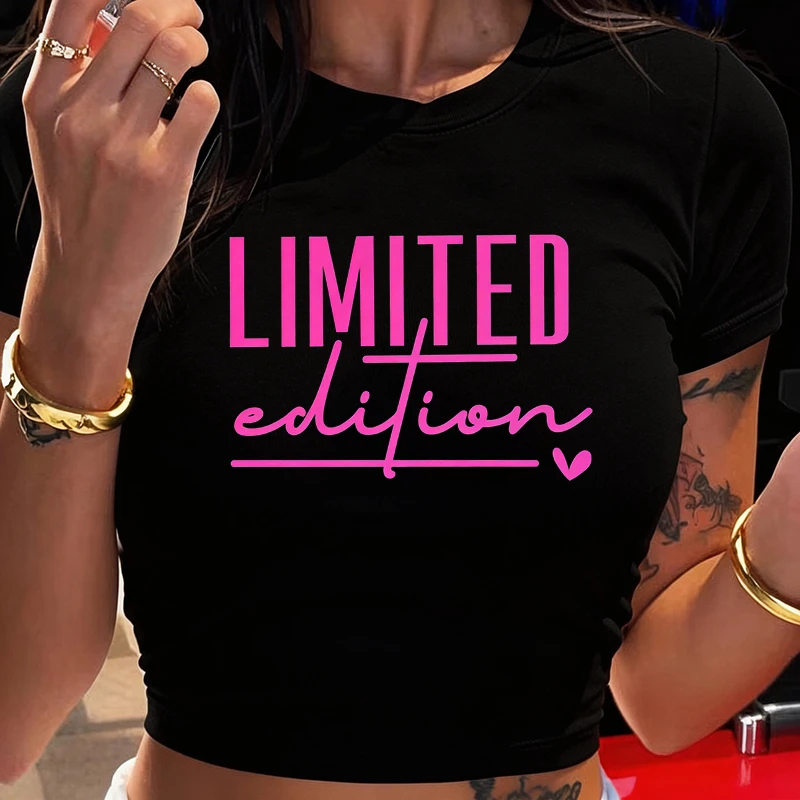 Women's Y2K Crop Tops with a Sexy Letter Print Women's vintage Cropped T Shirt 90s Graphic Tshirt Short Sleeve T-Shirt Clothes 2