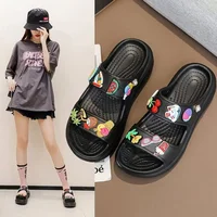 Summer New Women's Thick Bottom Flat Bottom Sandals Lightweight Beach Hole Hole Slippers Anti-slip Korean Style Outdoor Wear