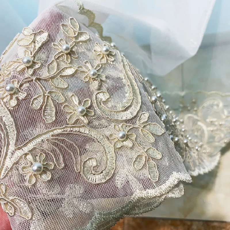 Рисунок 5 - Роскошные тюлевые занавески с вышивкой