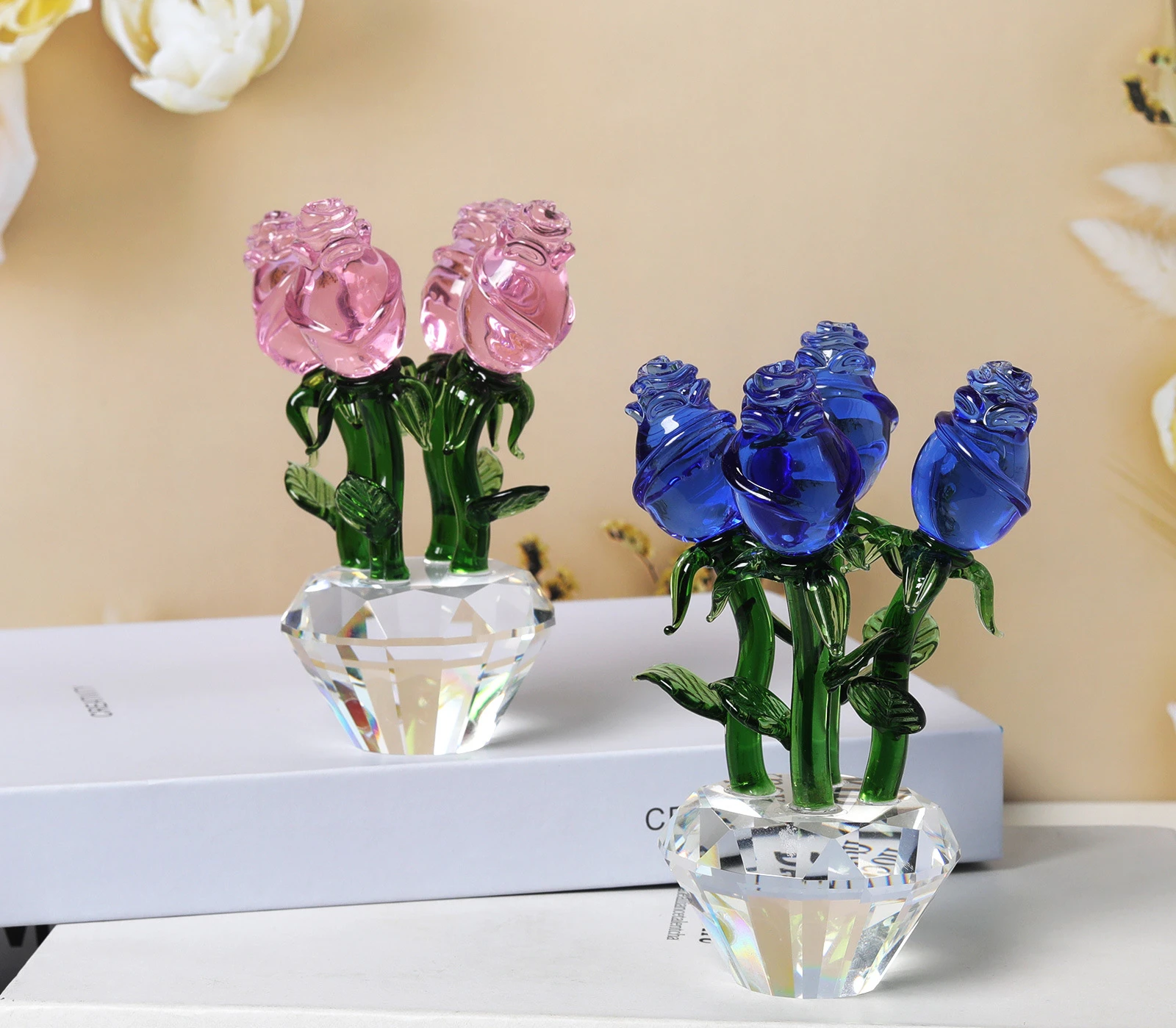 

Хрустальные поделки, маленькие украшения, настольное украшение для гостиной, четыре подвески, ветряные колокольчики, цветок, алмазная основа, подарок на день матери