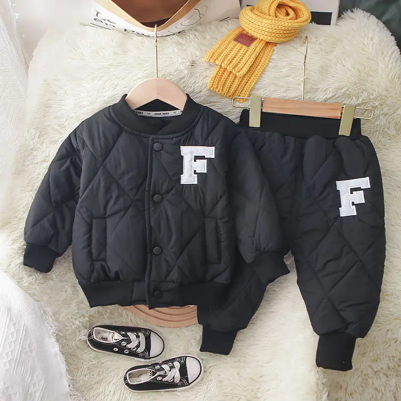 

Winter New Boys' Round Neck Cotton Jacket Long Sleeve Set for Boys' Warm Cotton Coat Two Piece Set