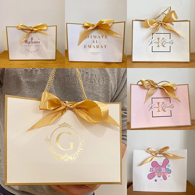 10 Pcs 사용자 정의 로고 종이 선물 가방 중소 기업 보석 개인화 패키지 결혼식 호의 발렌타인 데이 선물 가방