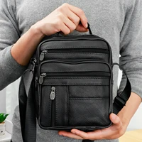 Sac à bandoulière pour homme, petit sac à dos bandoulière avec bretelles réglables, sac de poitrine en cuir PU/tissu Oxford, sac à dos de jour 2