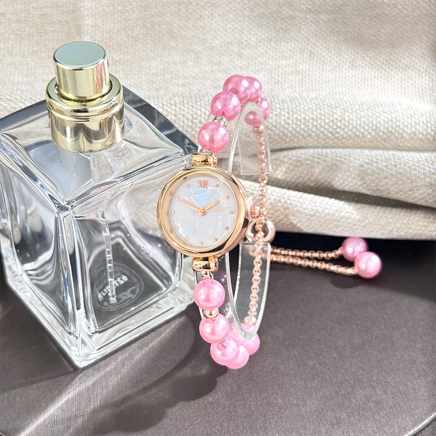 French Romantic Pearl Bracelet Quartz Wristwatch - Elegant and Stylish Handheld Timepiece