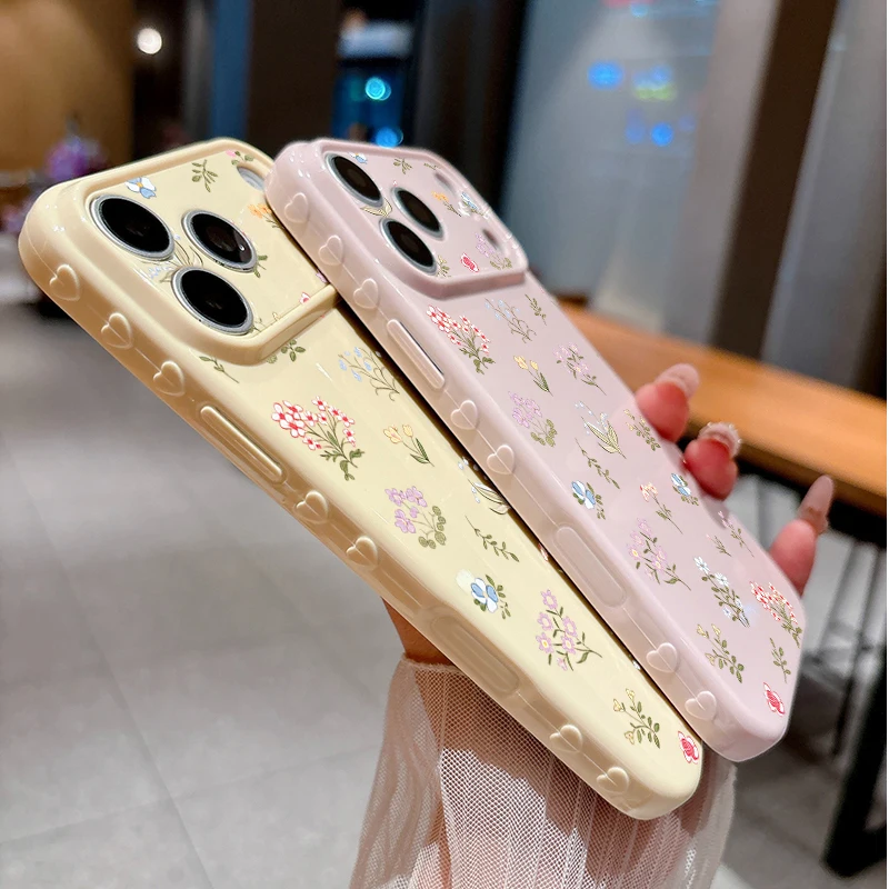 Aesthetic Ditsy Floral Phone Case with Heart Side Design - Shockproof Soft TPU Cover