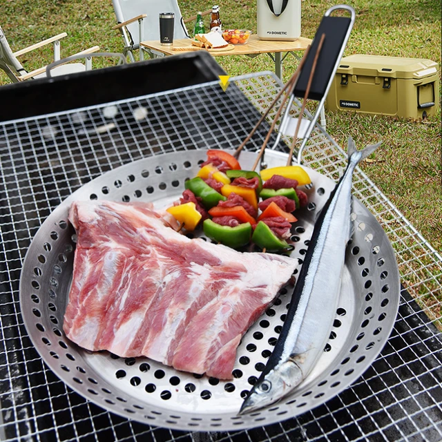 Round Hollowed-out Wooden Handle Barbecue Plate Outdoor Vegetable Barbecue Plate Outdoor Portable BBQ Grill Pan 2