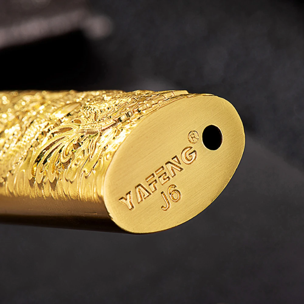 Exquisite 3D Embossed Dragon Metal Lighter Case