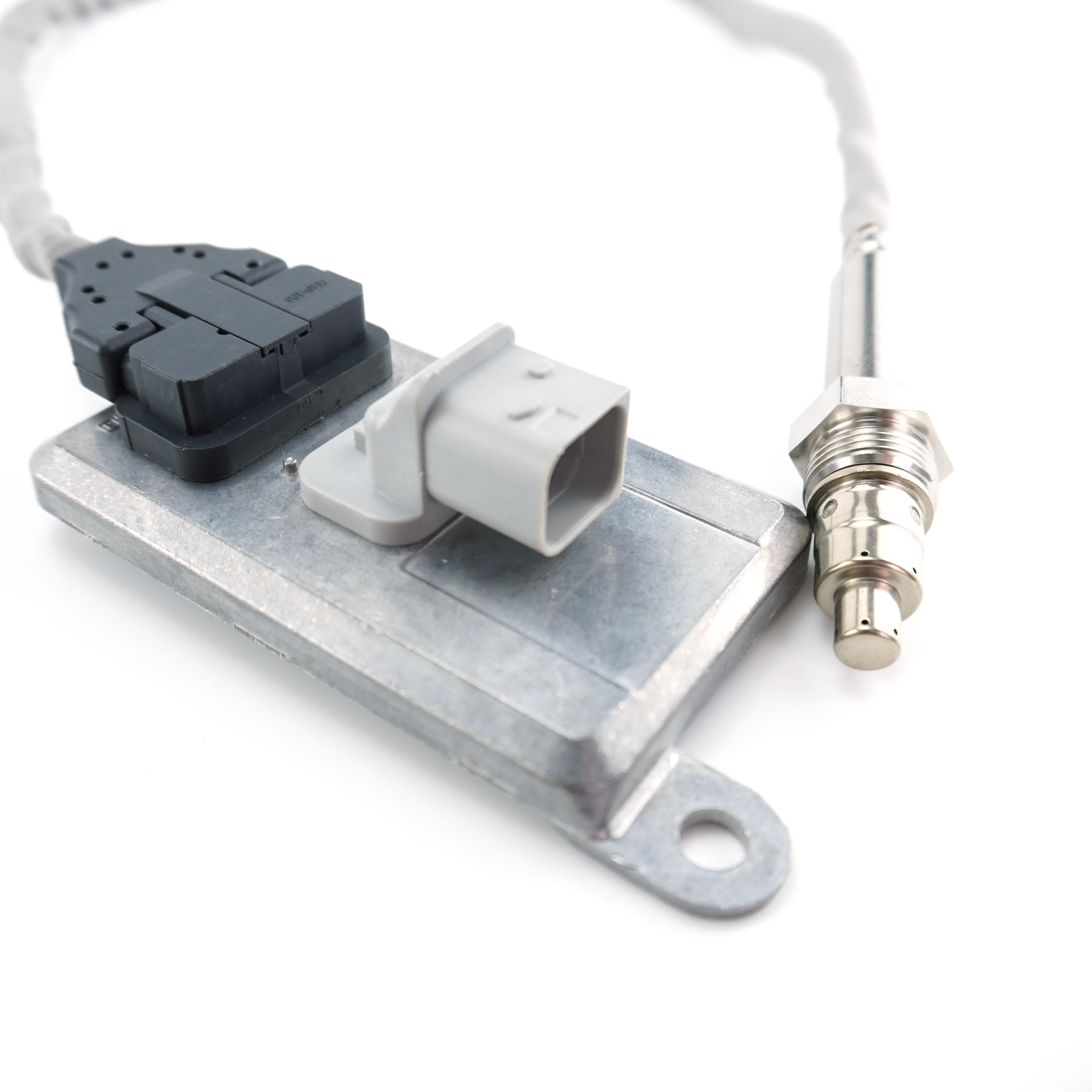 51154080019 NOX Sensor 5WK96790B Original NEW Nitrogen Oxide NOx Sensor For Man Euro6 Truck 51.15408-0019 24V 2 51154080019 NOX Sensor 5WK96790B Original NEW Nitrogen Oxide NOx Sensor For Man Euro6 Truck 51.15408-0019 24V