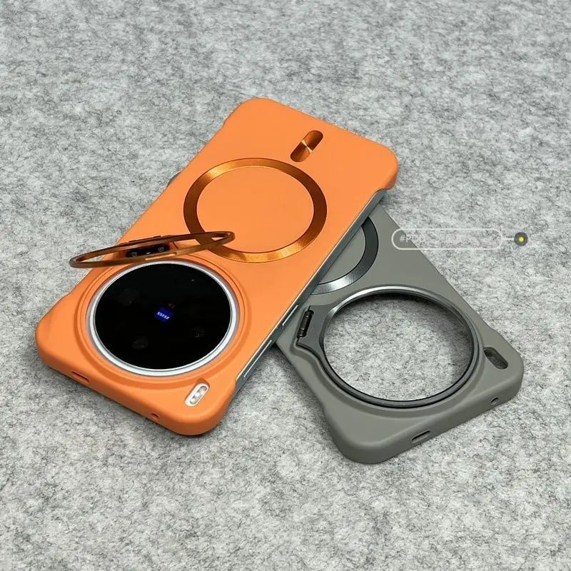 Luxury Magnetic Lens Holder Shockproof Case with Frosted Finish, Compatible with Magsafe Charging
