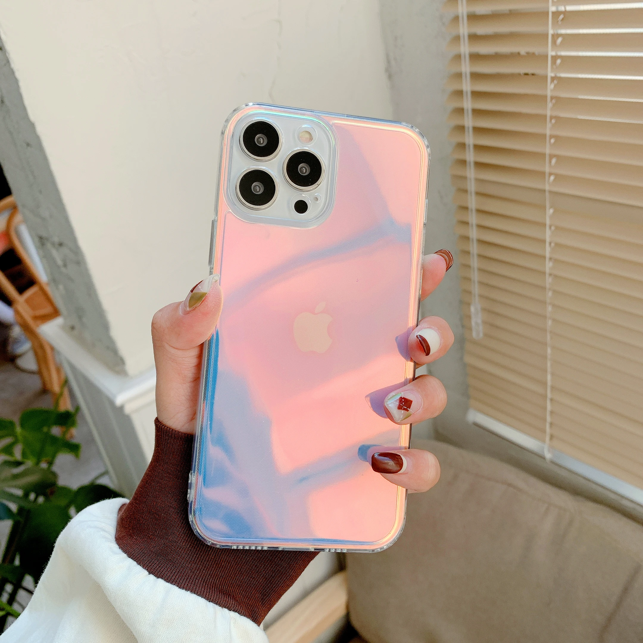 thumbnail image 1 of Funda transparente con corazones para iPhone, 15, 14, 13, 12, 11 Pro Max, Mini, XR, 7, 8, 14 Plus, XS, SE, 1 of 5