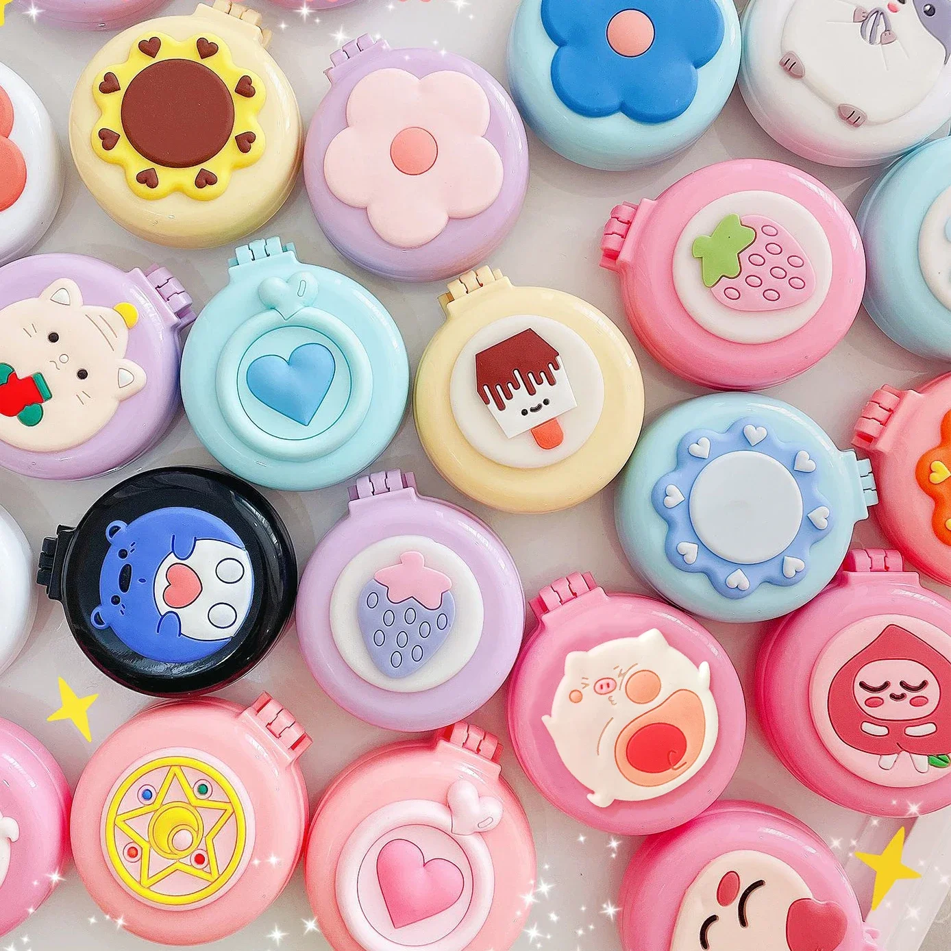 مشط تدليك قابل للطي على شكل حيوانات كرتونية لطيفة للفتيات الصغيرات مع مرآة مكياج للأطفال أثناء السفر وفرشاة شعر بلاستيكية محمولة