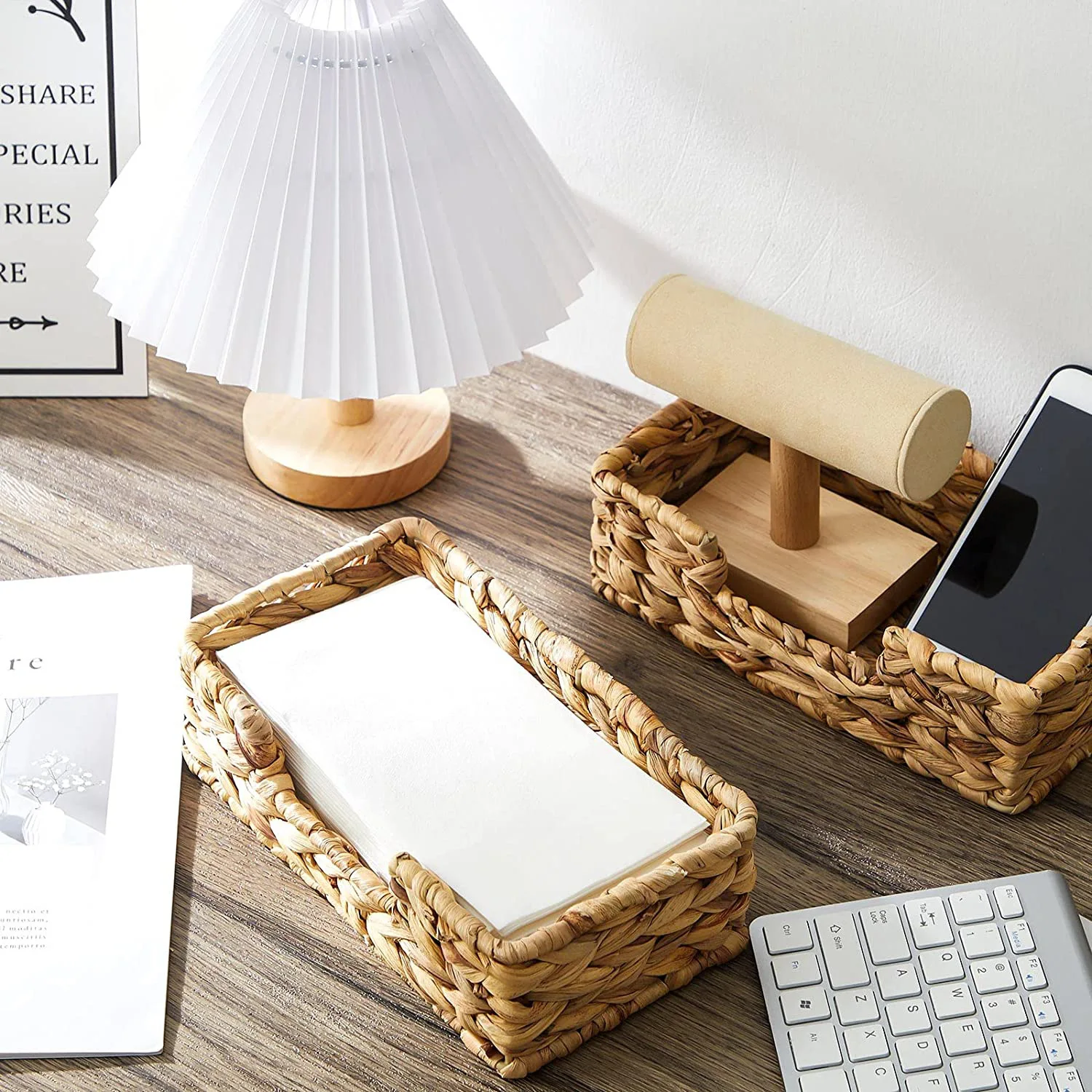 Water Hyacinth Napkin Holder Wicker Baskets Rustic Wicker Paper Hand Towels Storage Tray Woven Napkin Holder Tray for Kitchen 3
