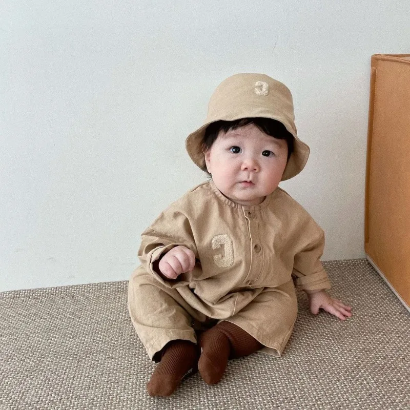 Spring Autumn Baby Clothes Boy Girl Pajamas Beige Green O-neck Long Sleeve Loose Rompers+Cap Newborn Home Wear Nightgown E16205