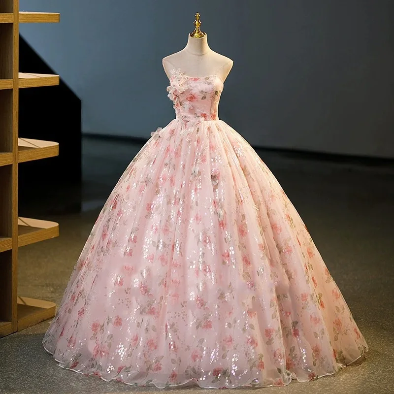 Robe de bal rose fleurie bustier | Paillettes & élégance