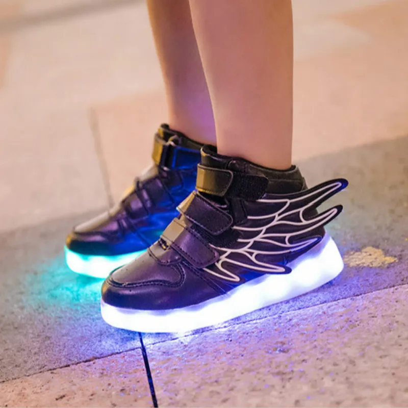 

New Boys Girls Casual LED Light Wings Shoes Children Breathable Fashion Kids USB Charging Luminous Sneakers Glowing Shoes 24-37
