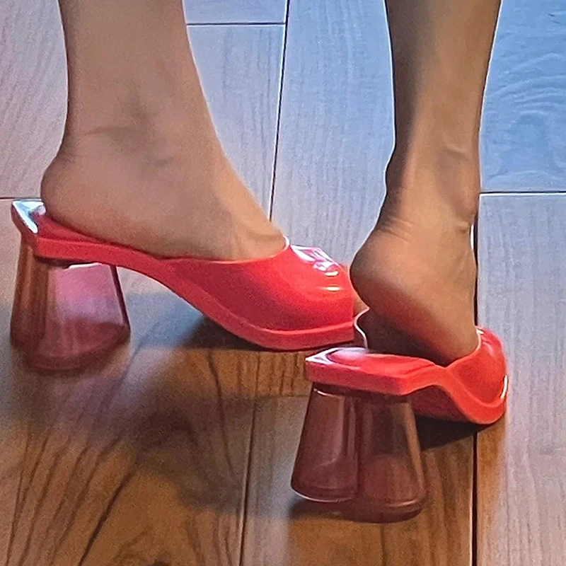 

Новая нишевая модная пикантная Женская Повседневная Верхняя одежда на каблуке в форме сердца с одним словом женские шлепанцы туфли Muller