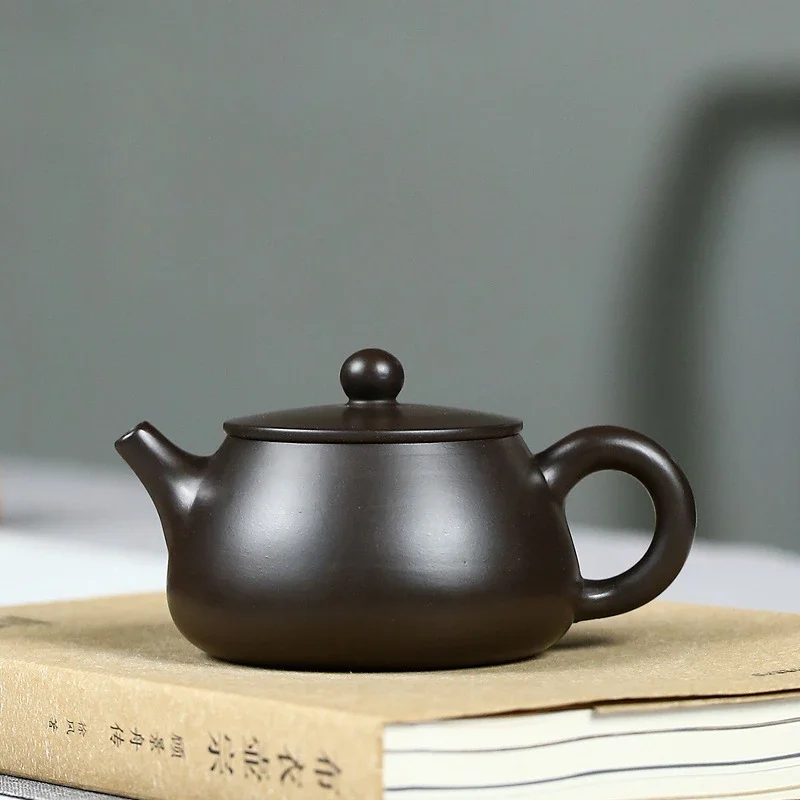 

Чайный набор из черной глины