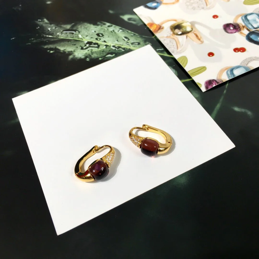 2022 Hot Trend Brand Small square sugar diamond colored stone earrings Ear Studs Everyday Wear Versatile Jewelry Atmosphere